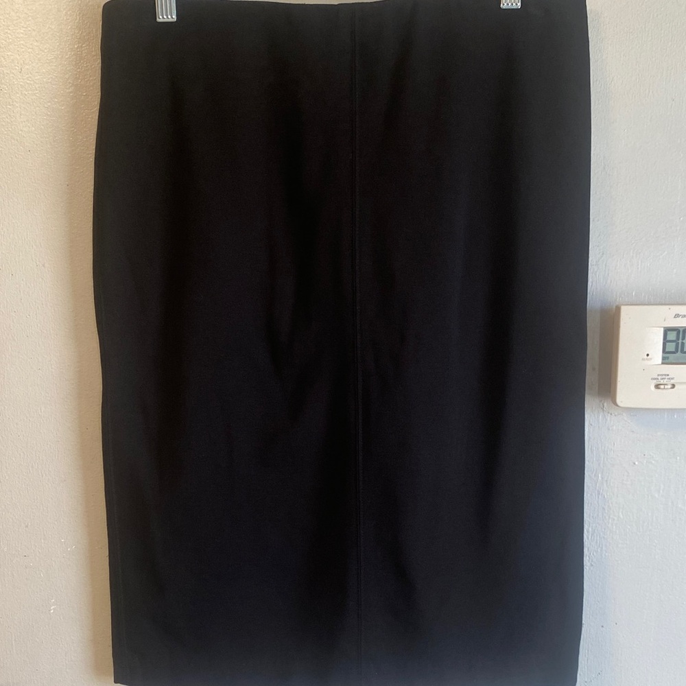 Olivia & Grace Elegant Black Pencil Skirt